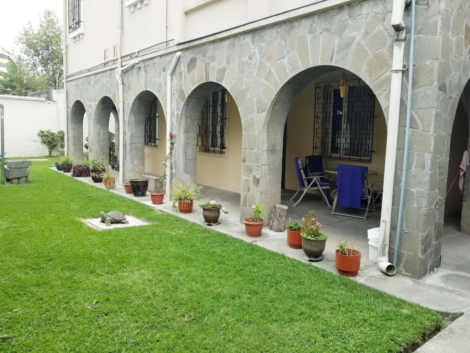 Travellers Inn Quito Eksteriør billede